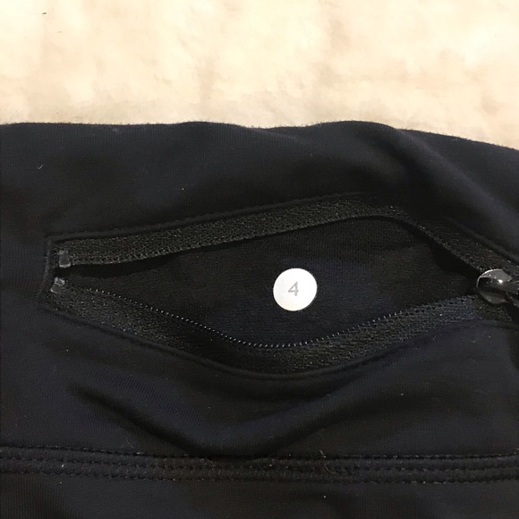 Lululemon pleated ankle pant with reflectors - Picture 9 of 14